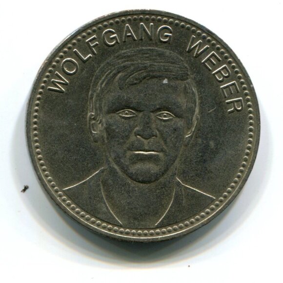 SHELL Germany Mexico '70 Wolfgang Weber Football Medal (b684-16) - Picture 1 of 2